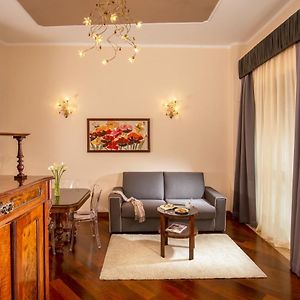 Largo Argentina Apartment - A room in rome